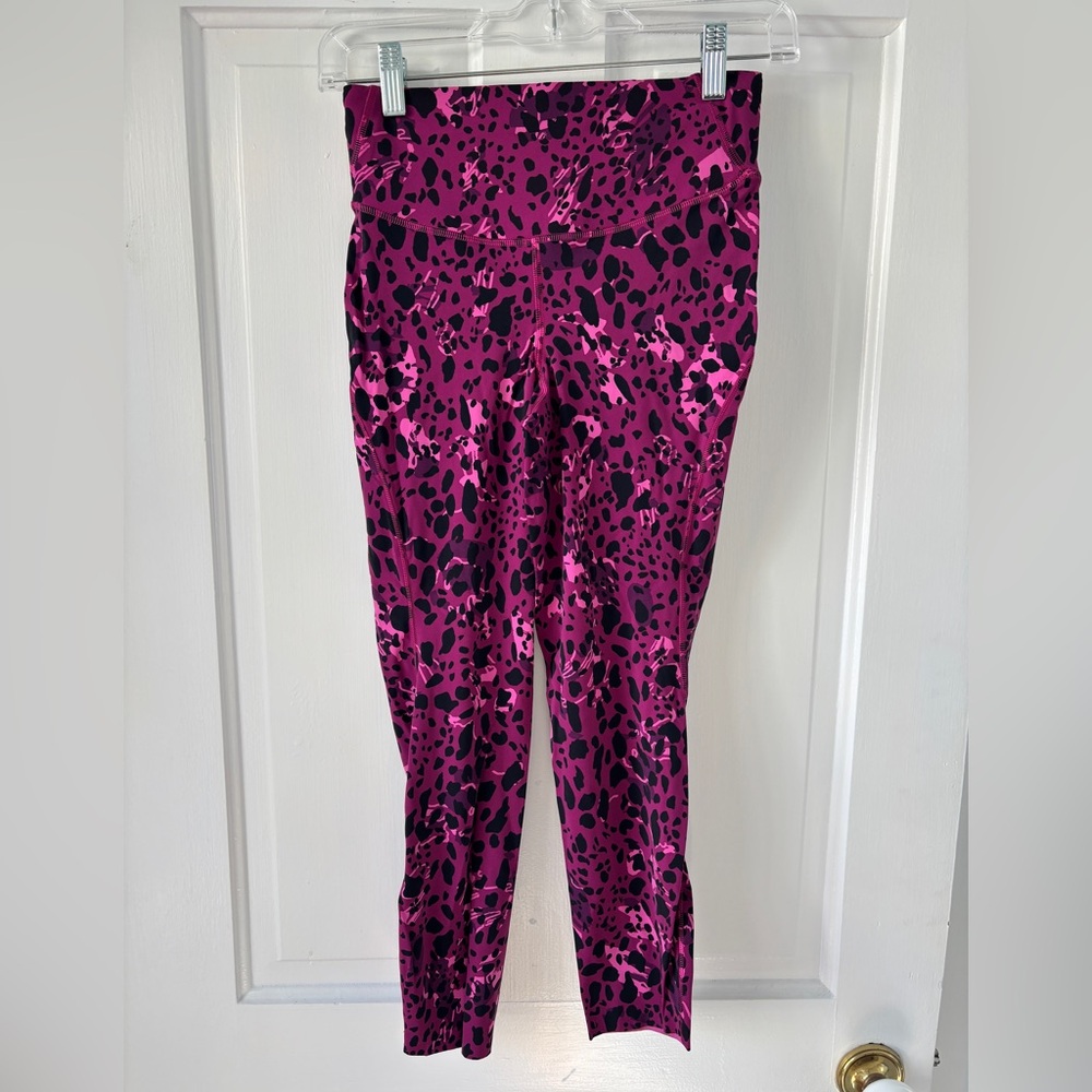 Lululemon Women’s Ultra Lightweight Leggings - Picture 2 of 5